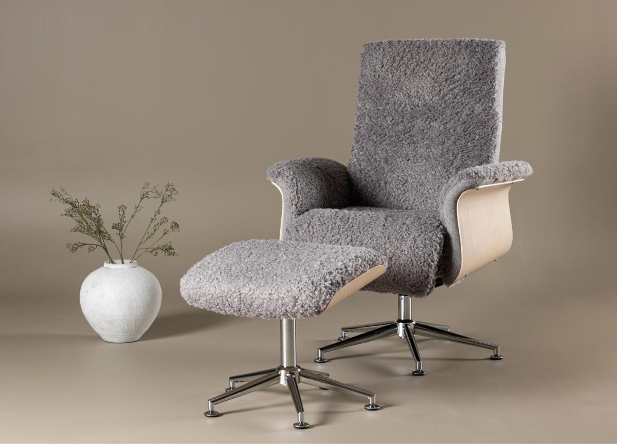 Fauteuil avec repose-pieds en tissu bouclé gris