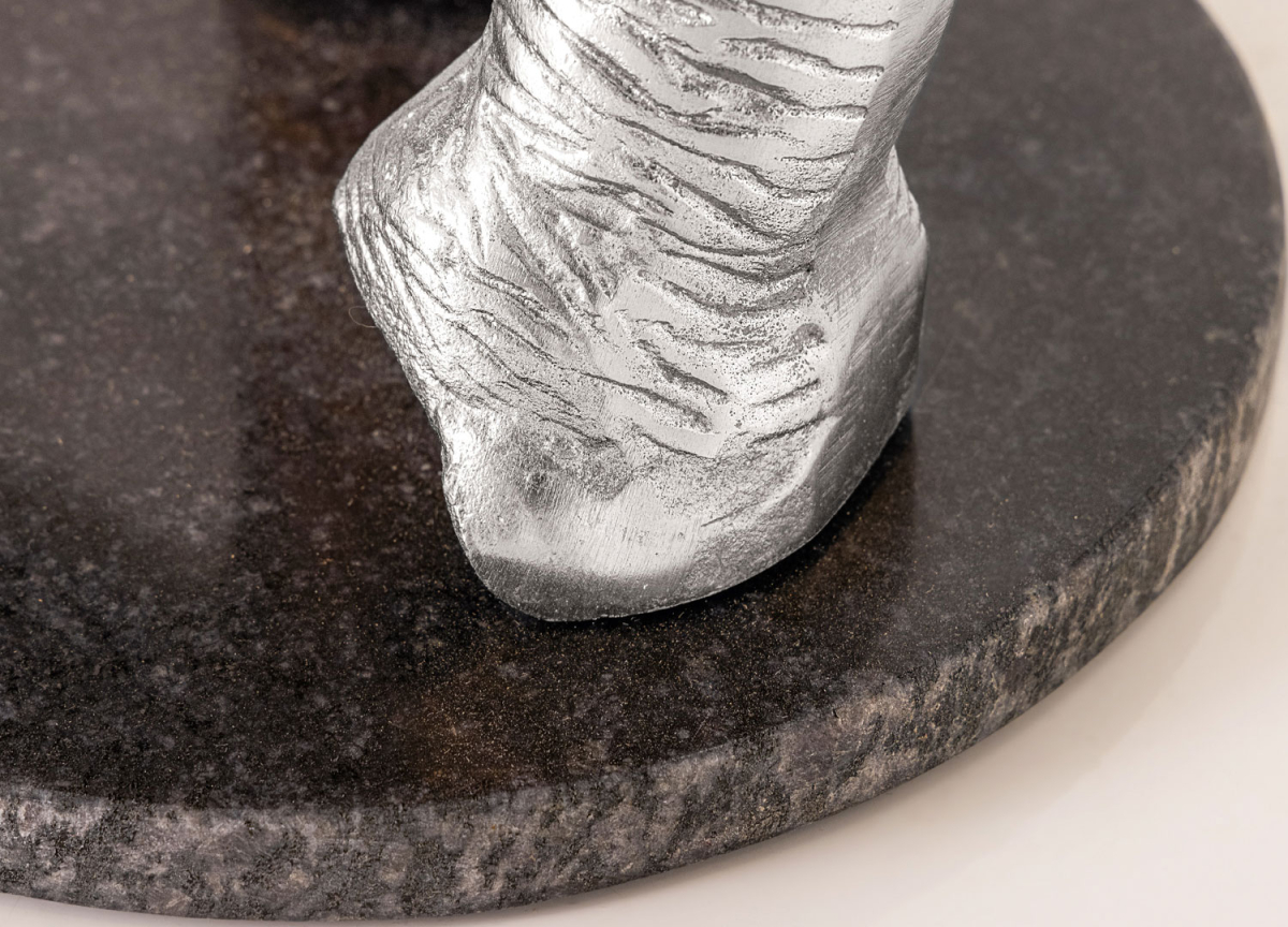 Bout de Canapé Éléphant Argenté et Plateau en Verre de 60 cm