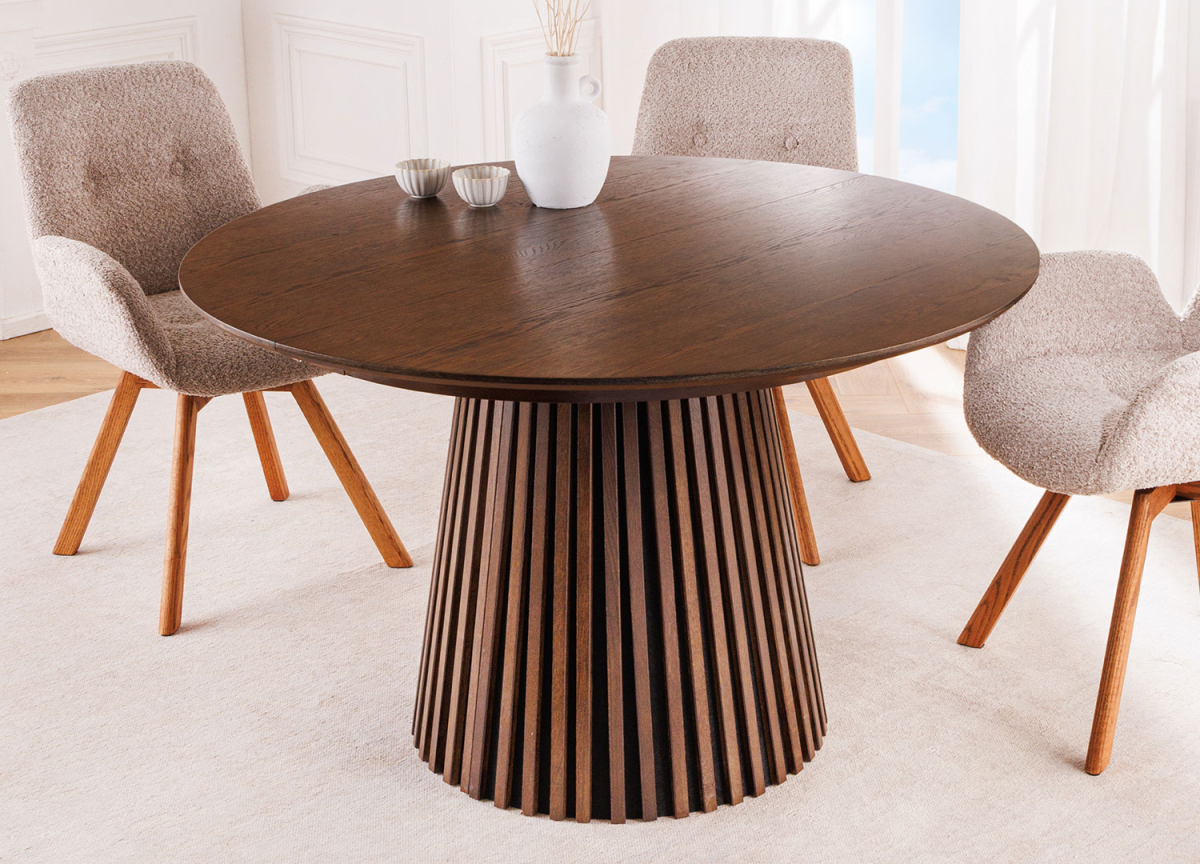 Table ronde de salle à manger extensible en bois chêne foncé