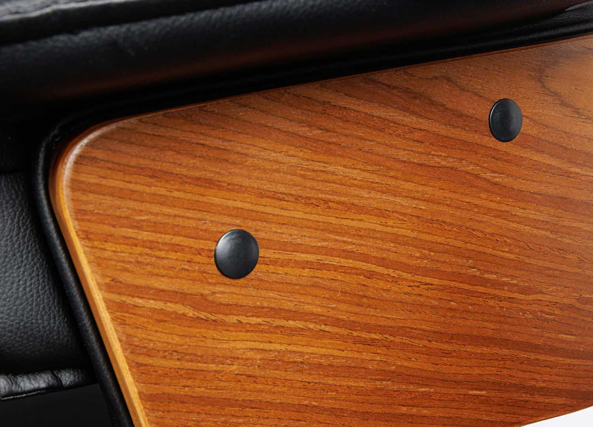 Chaise de bureau similicuir / bois de noyer