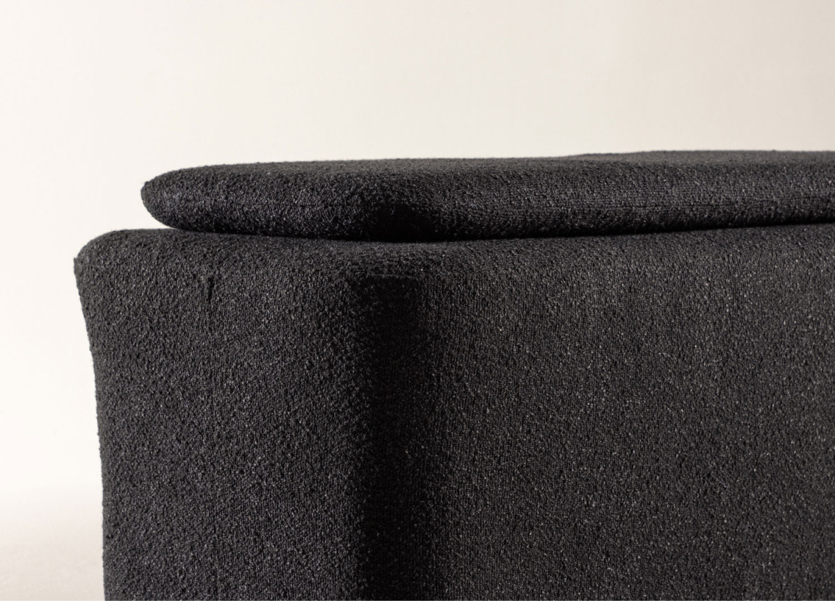 Banquette en tissu peluche noir 100 cm