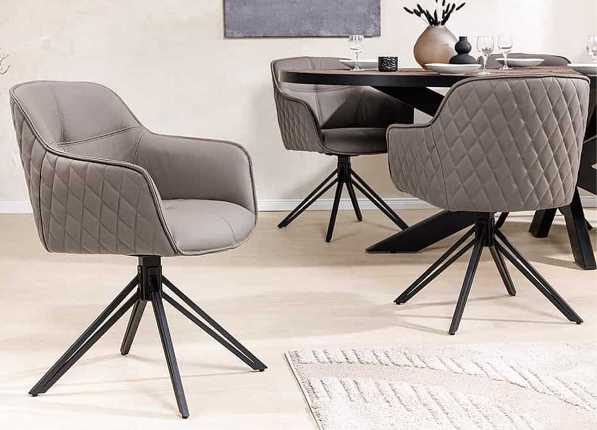 Chaise en cuir salle à manger
