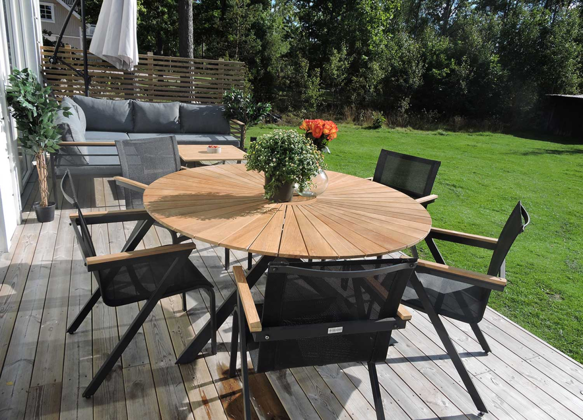 Table de jardin ronde moderne en bois et métal noir