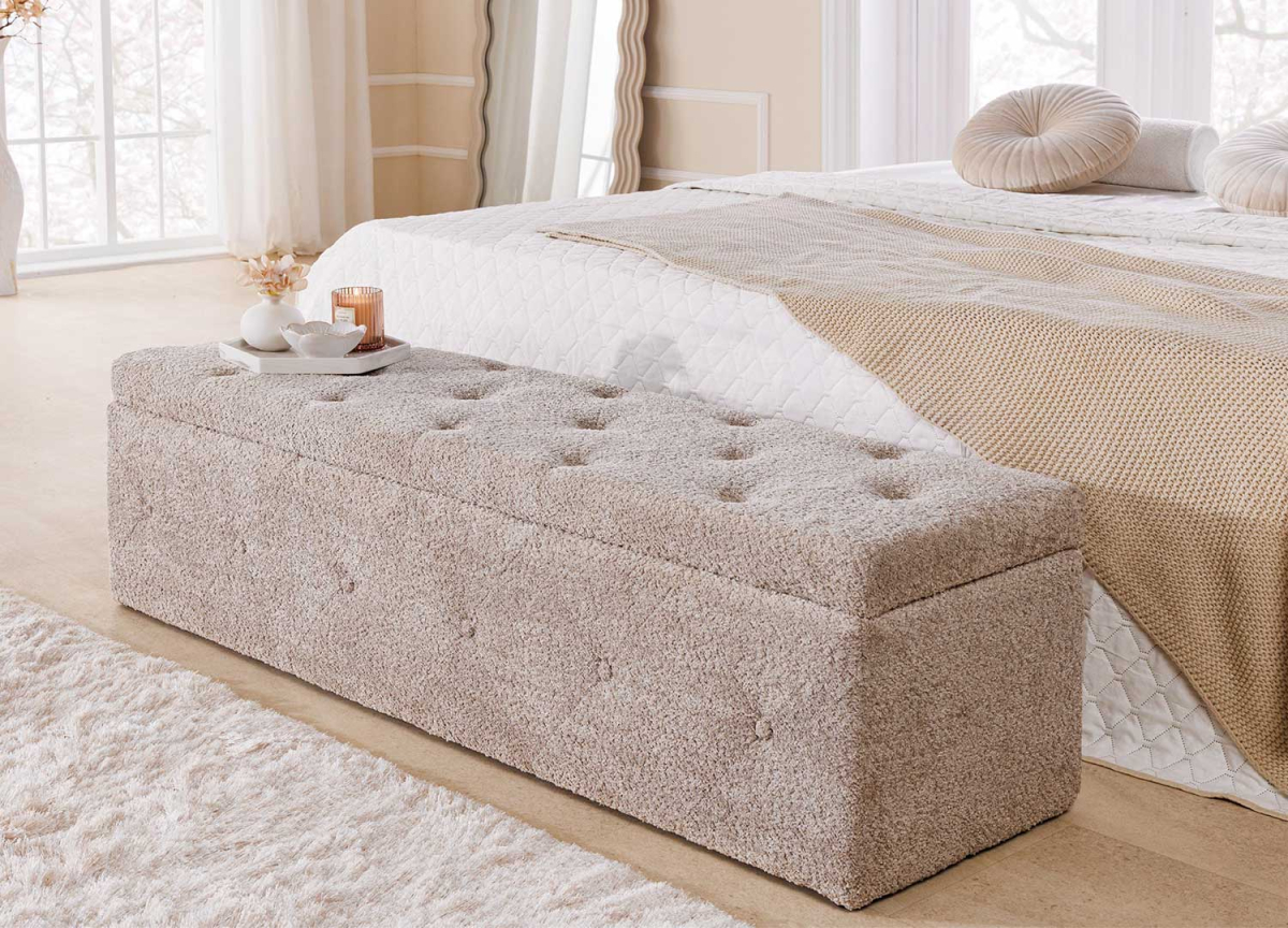 Jolie banquette coffre moderne avec boutons décoratifs