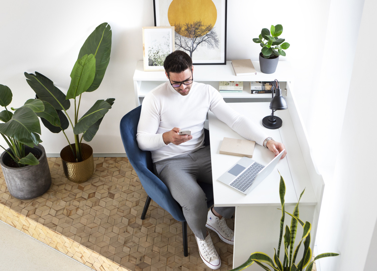 Bureau de travail modulable moderne