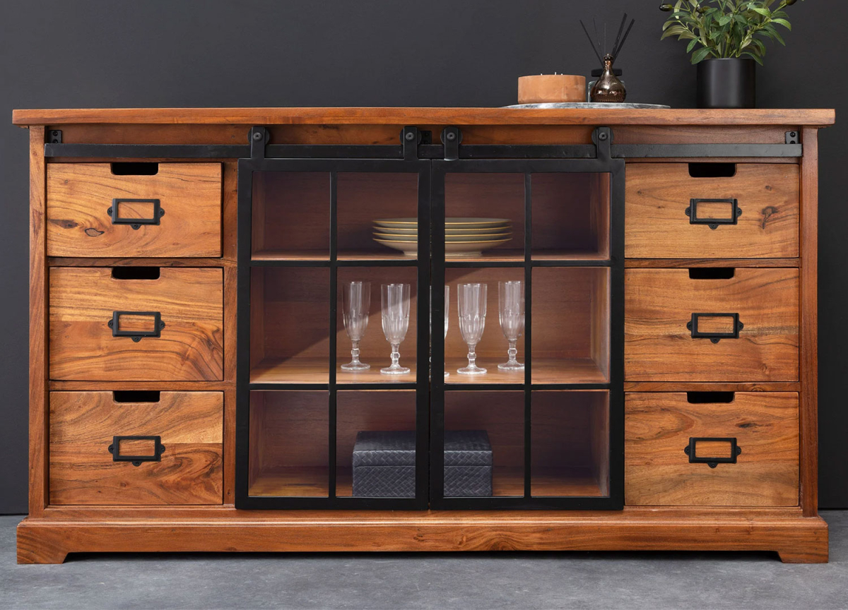Buffet industriel style officine en acacia massif et métal noir