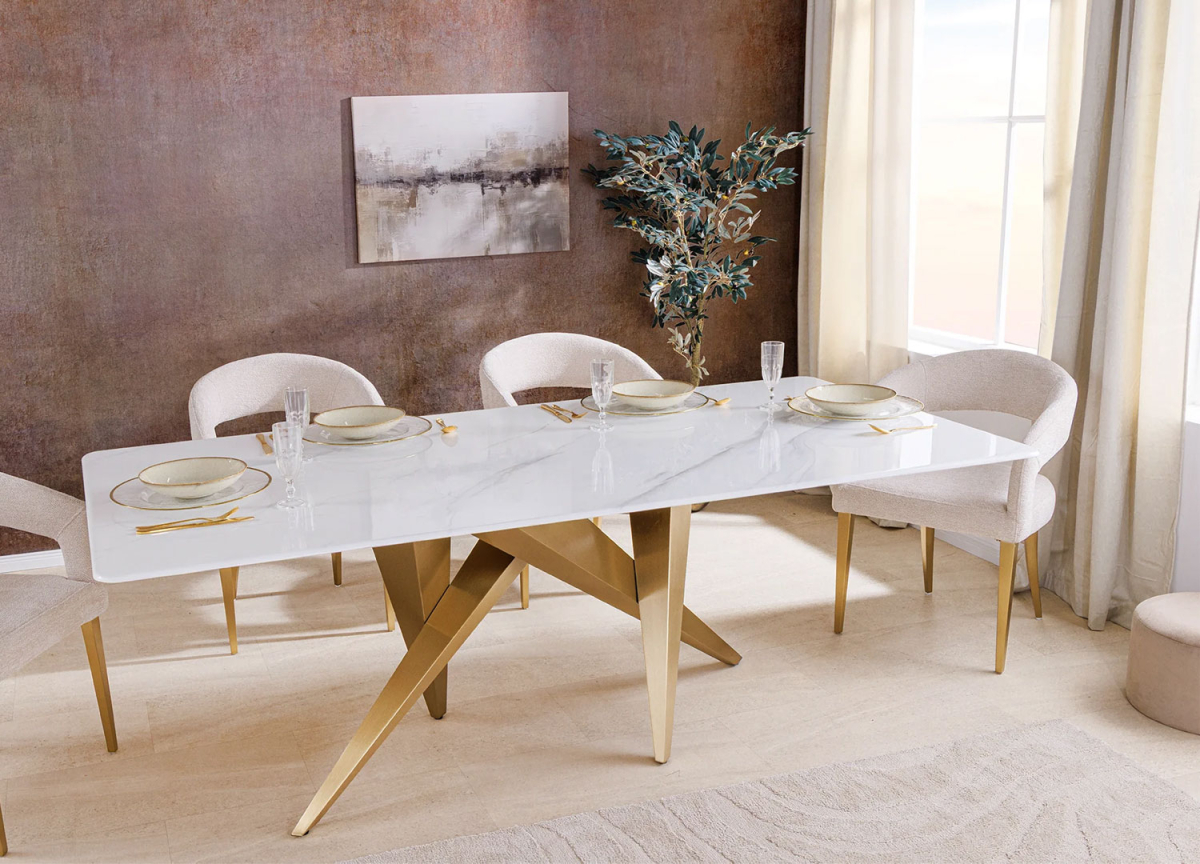 Table de repas céramique et pieds dorés