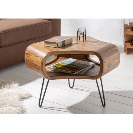 Table basse sculptée en bois massif – Pieds épingle métal