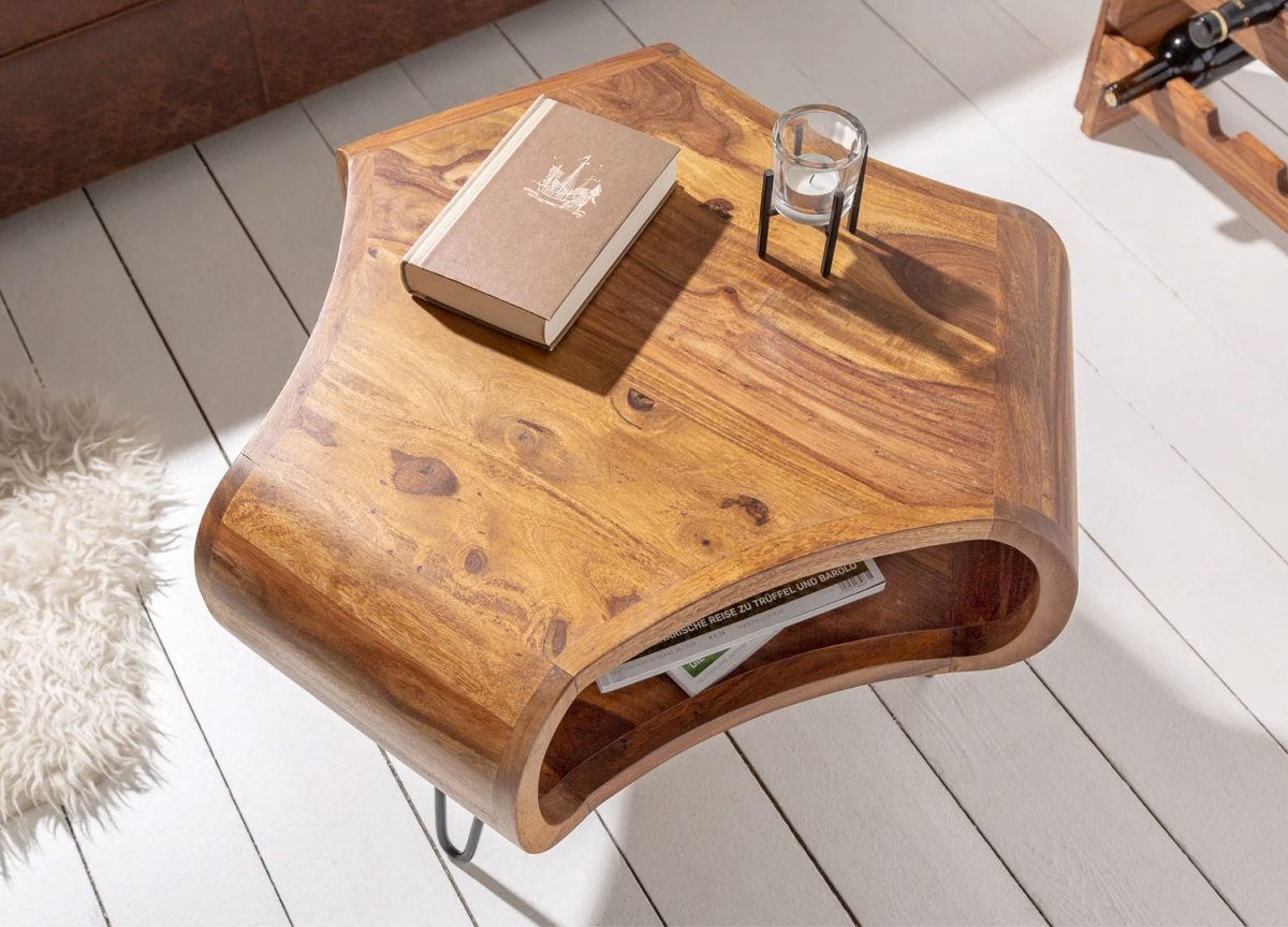 Table basse organique en bois et métal noir – Style moderne