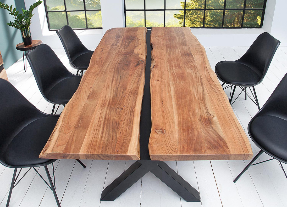 Table à manger bois massif et métal noir