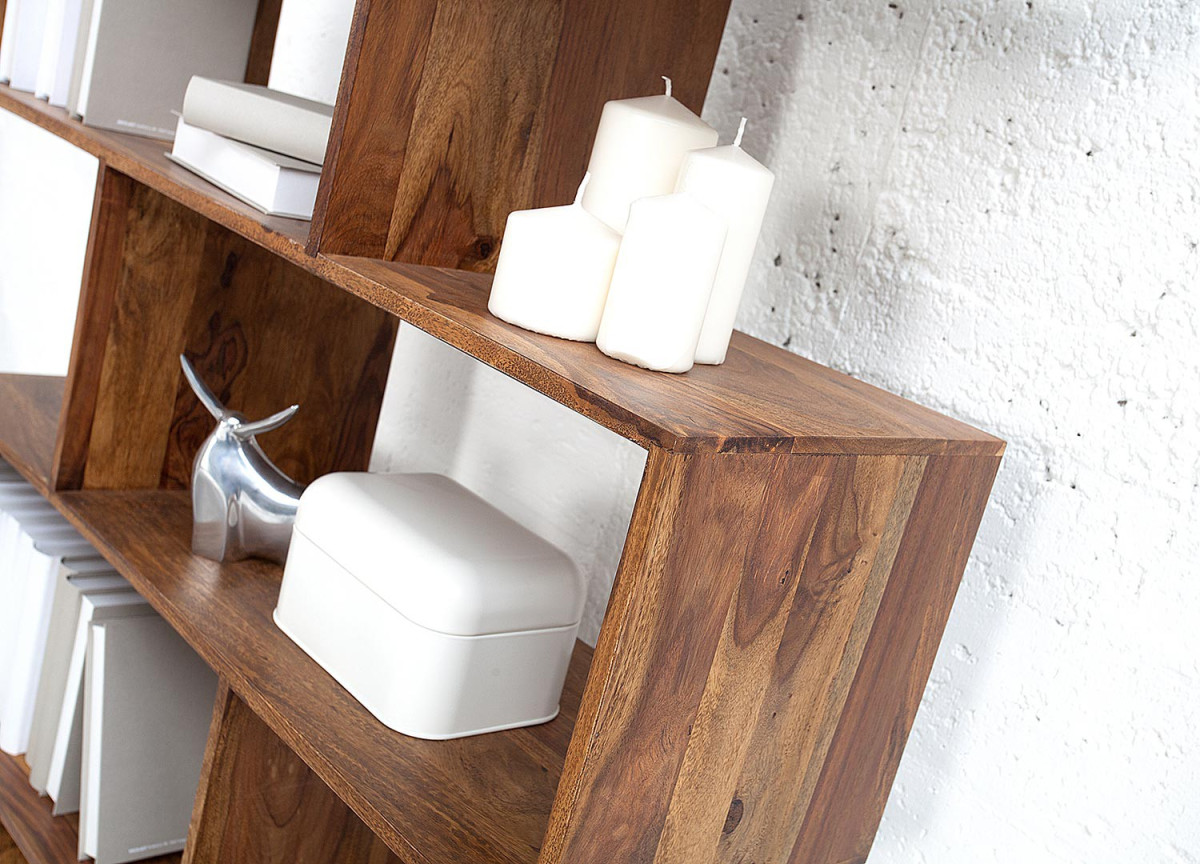 Bibliothèque étagère design en bois massif verni