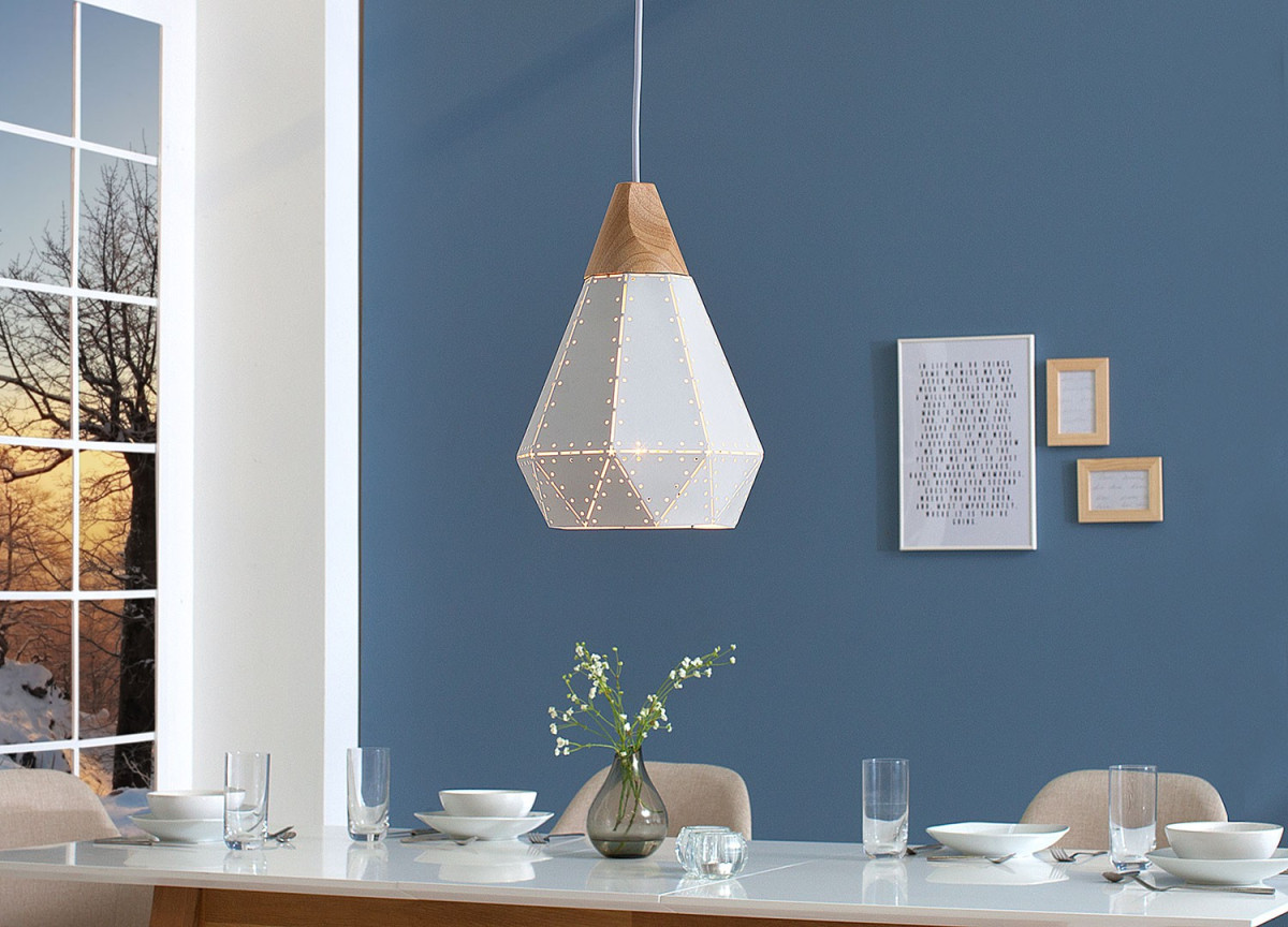 Lustre design blanc et bois