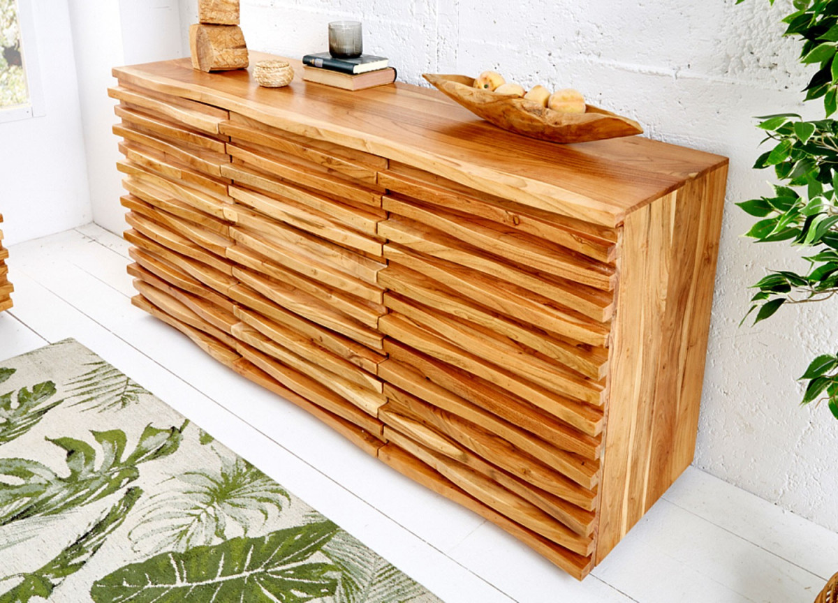 Buffet original en bois massif avec relief