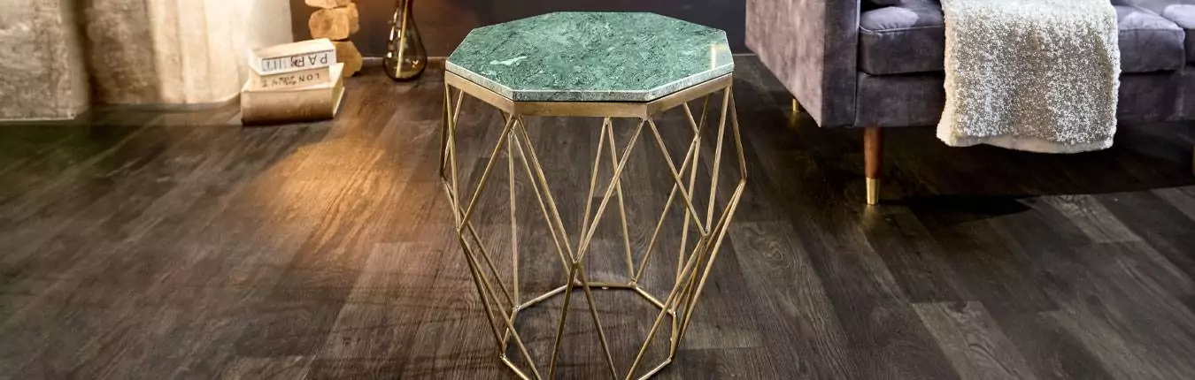 bout de canapé et table basse en marbre vert