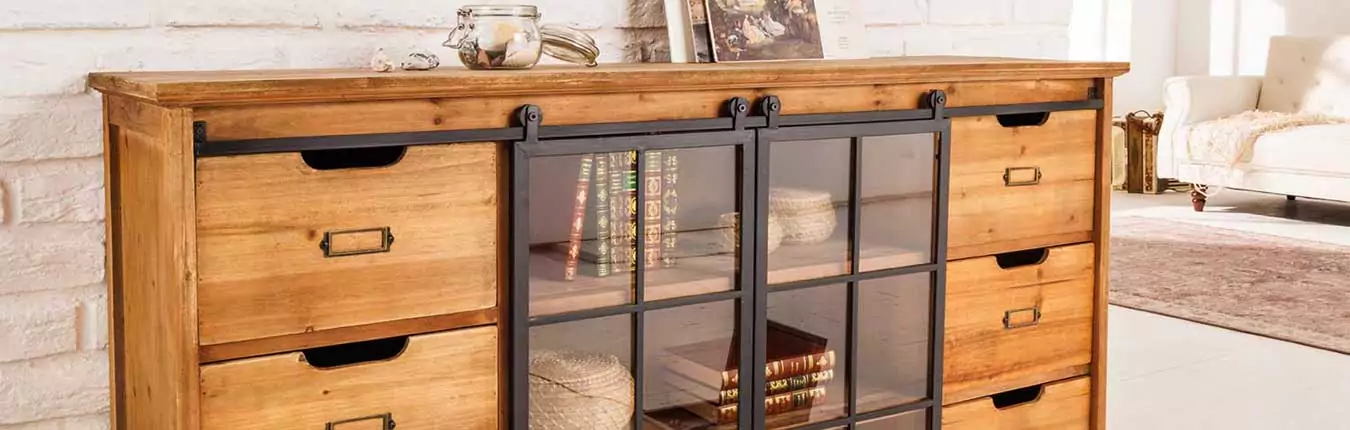 mobilier en bois de sapin