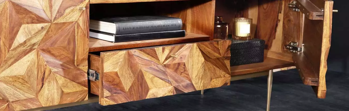 meuble en bois massif style rétro