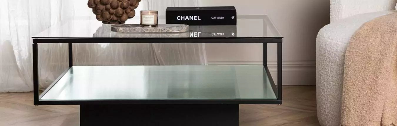 table basse carrée design en verre