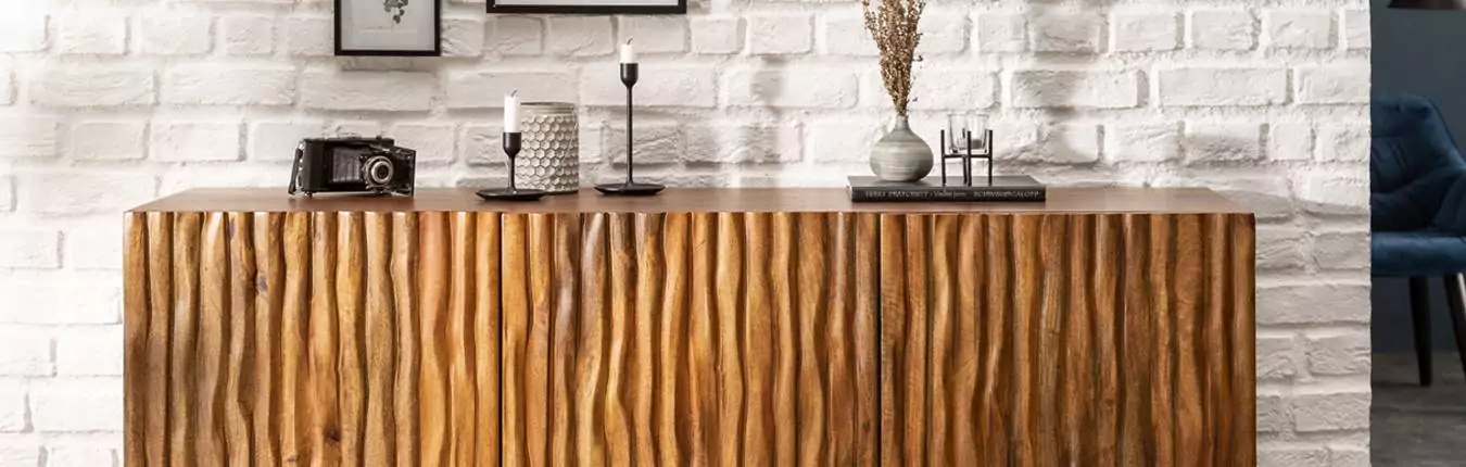meuble buffet en bois sculpté