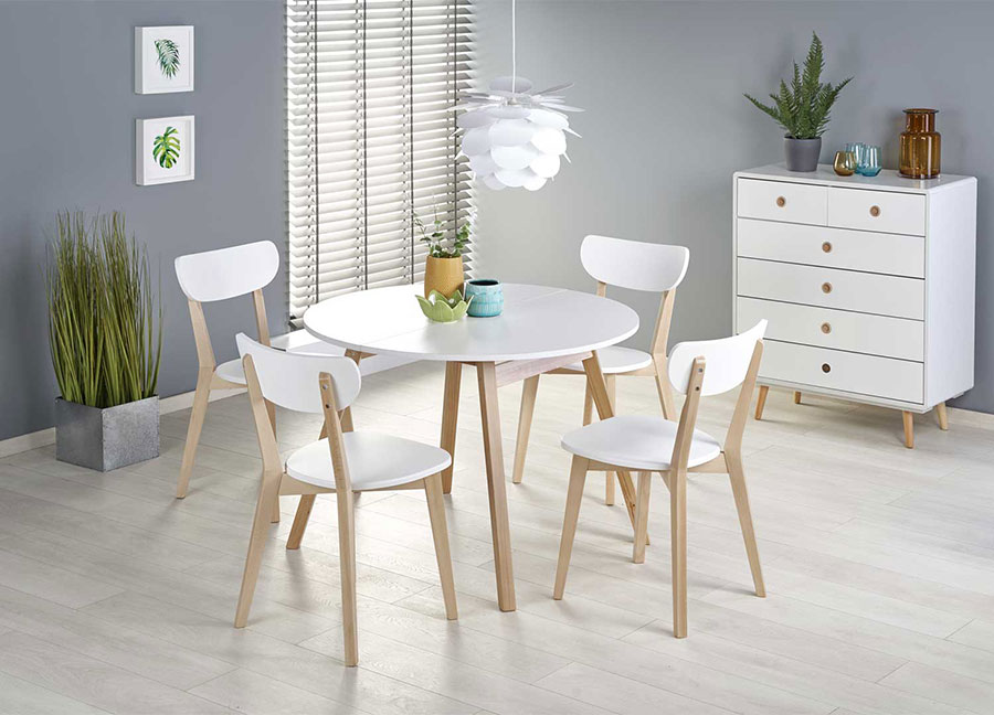 chaises de cuisine et table a manger scandinave blanche et bois